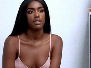 Ebony porn & sex videos in high quality at RunPorn.com