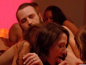 Playboy Swinger porno et vidéos de sexe en haute qualité sur ...
